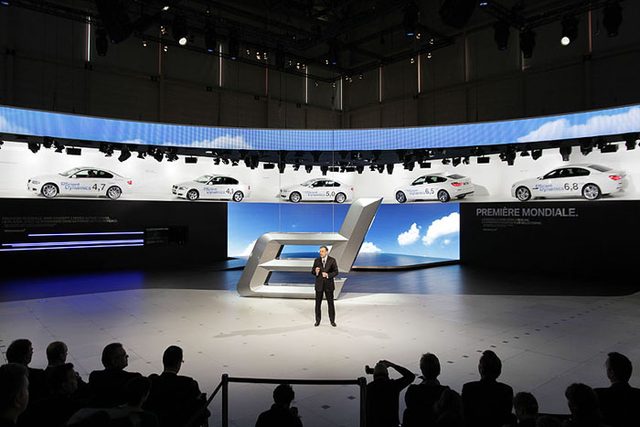 BMW. Messestand. Genf