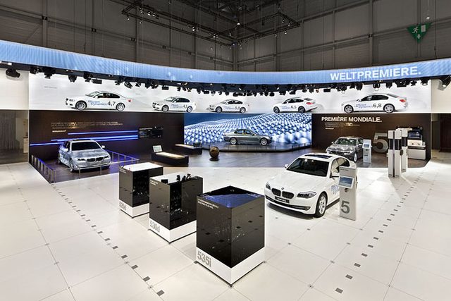 BMW. Messestand. Genf