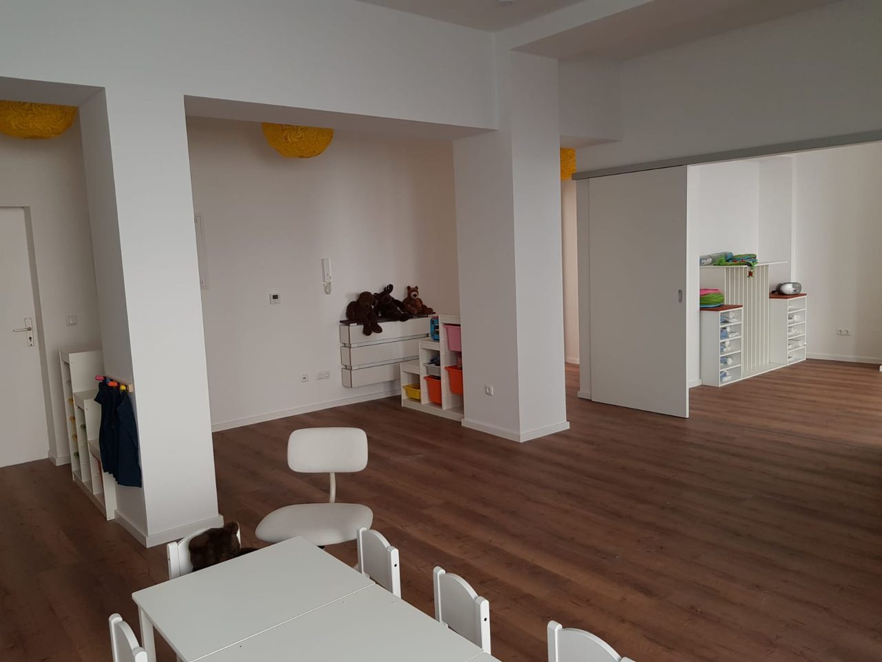 Großtagespflege ist ein Modell zu Kinderbetreuung - ähnlich einer Kinderkrippe. Hier