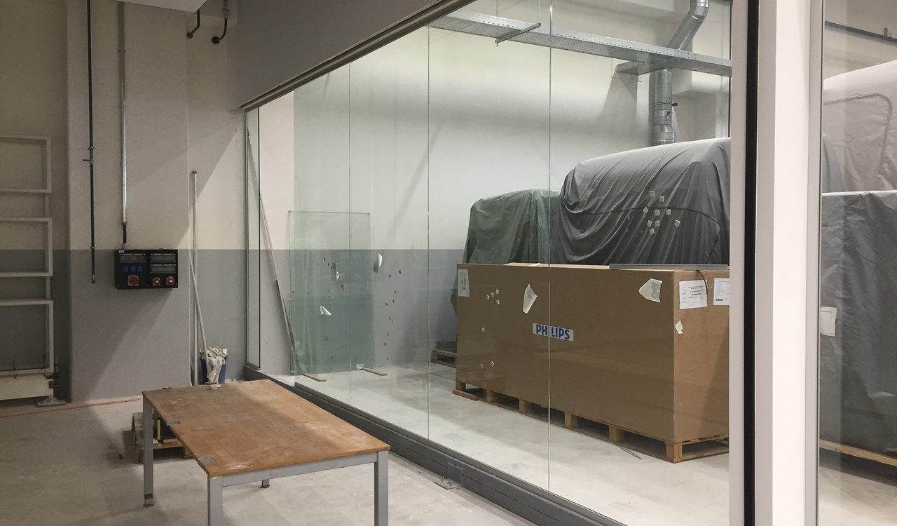 Umnutzung und Einbau eines Designlabors, sowie Prüfstand in Bestandsgebäude. Die