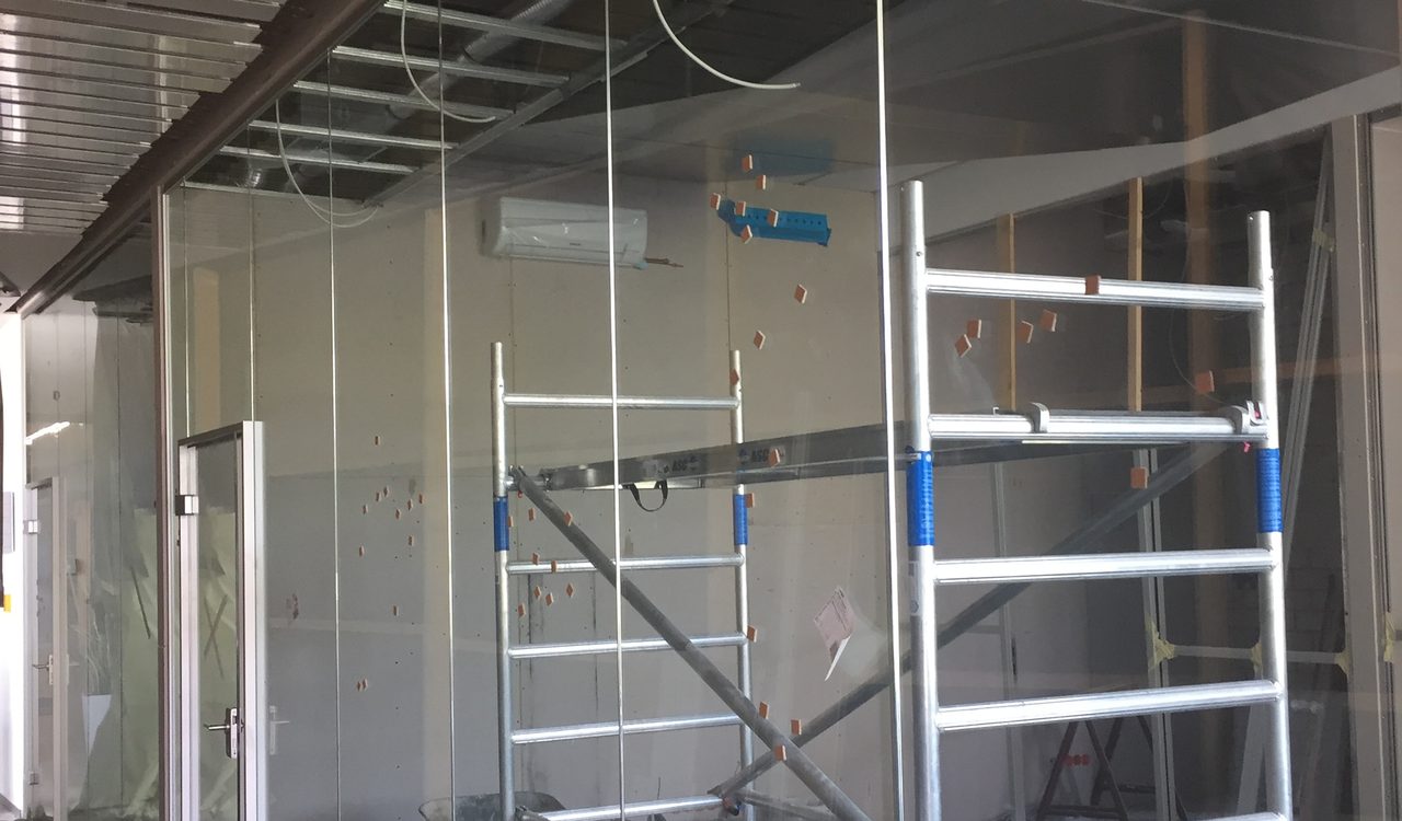 Umgestaltung der Lobby und Einbau von Break-Out-Areas