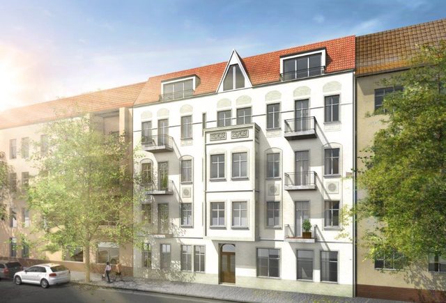 Visualisierung einer sanierten Altbaufassade mit Balkonen und ausgebautem Dachgeschoss